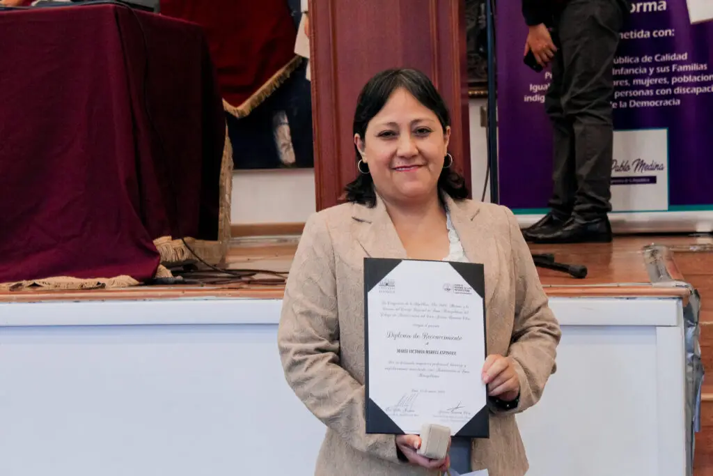 La Dra. María Marull Espinoza fue reconocida como “Nutricionista innovadora”