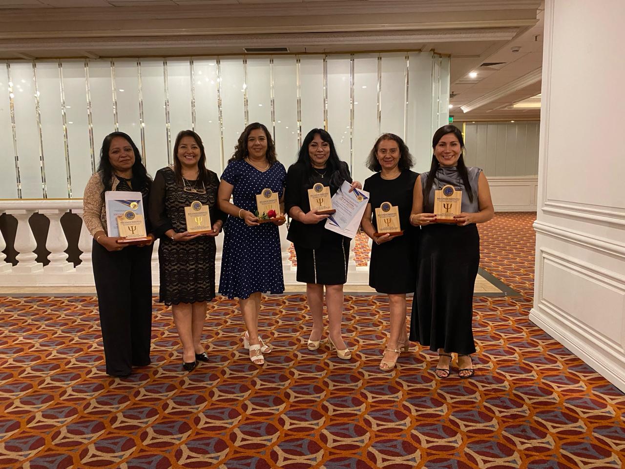 Consejo Directivo Regional Lima-Callao del Colegio de Psicólogos homenajeó a nuestras docentes en el Día Internacional de la Mujer