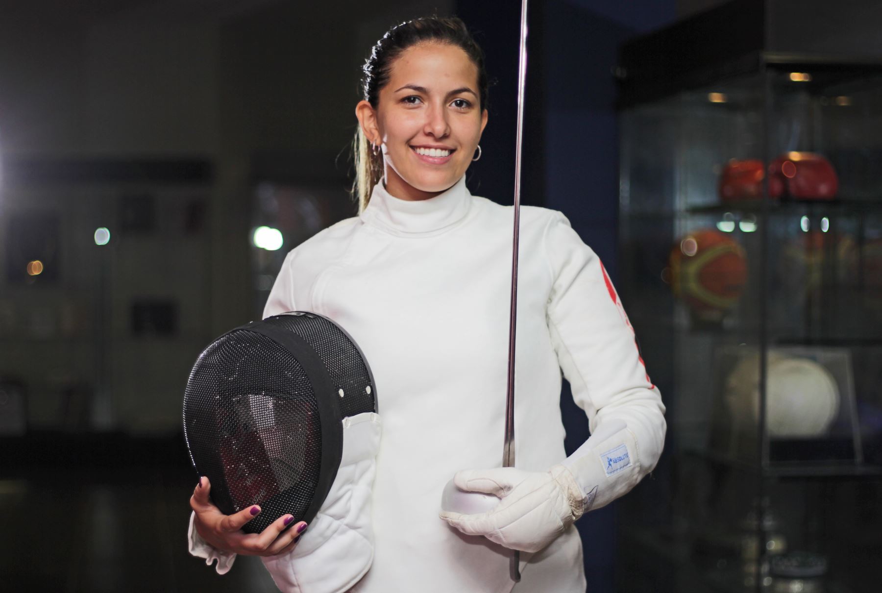 París 2024: María Luisa Doig, esgrimista y egresada de Cayetano Heredia, clasificó a los Juegos Olímpicos