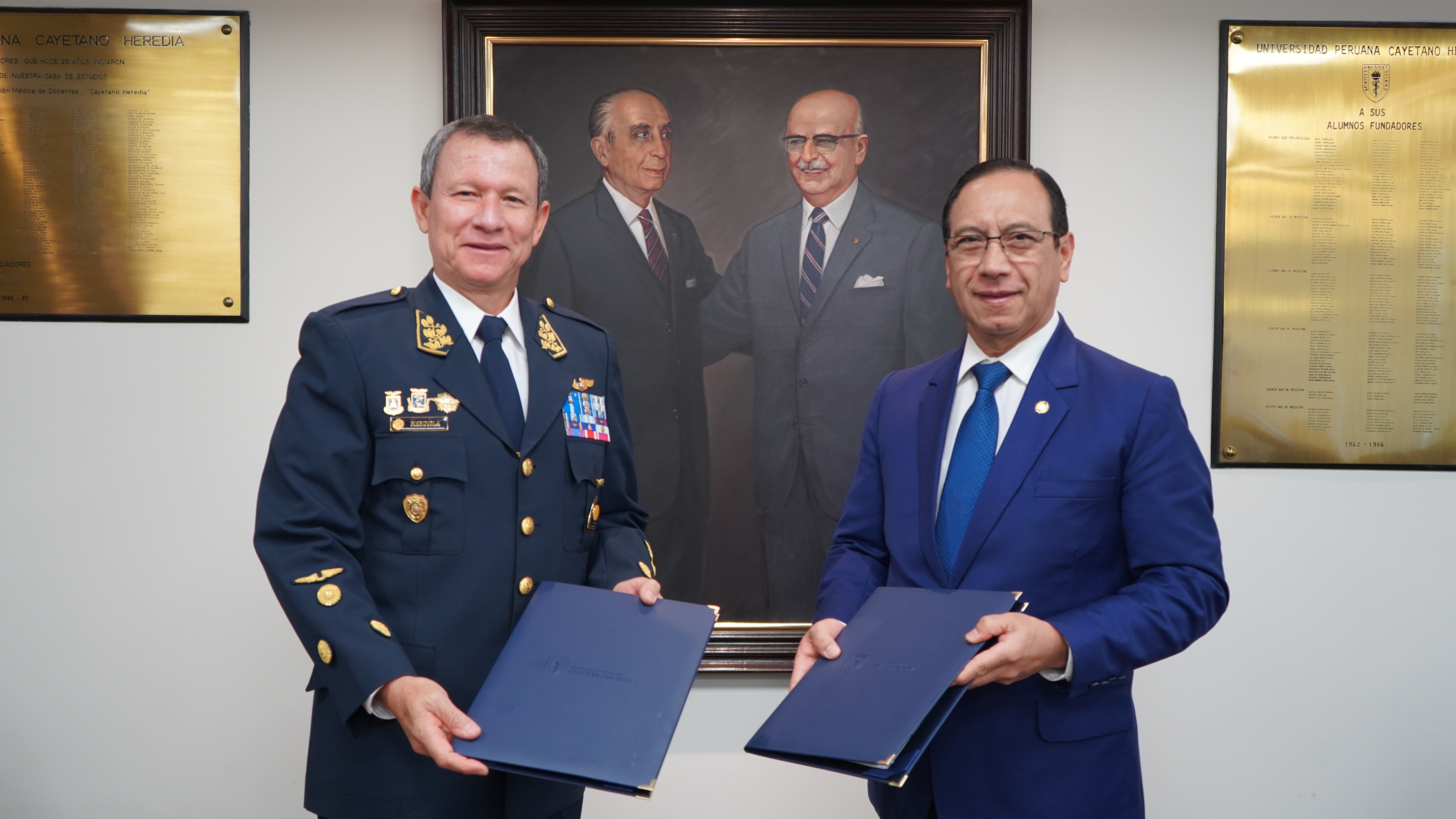 Cayetano Heredia y el Ministerio de Defensa – Fuerza Aérea del Perú firman convenio de cooperación interinstitucional