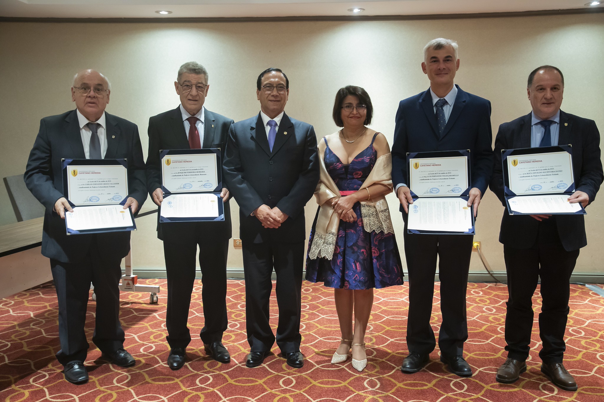 Cayetano Heredia otorga distinción académica a docentes internacionales