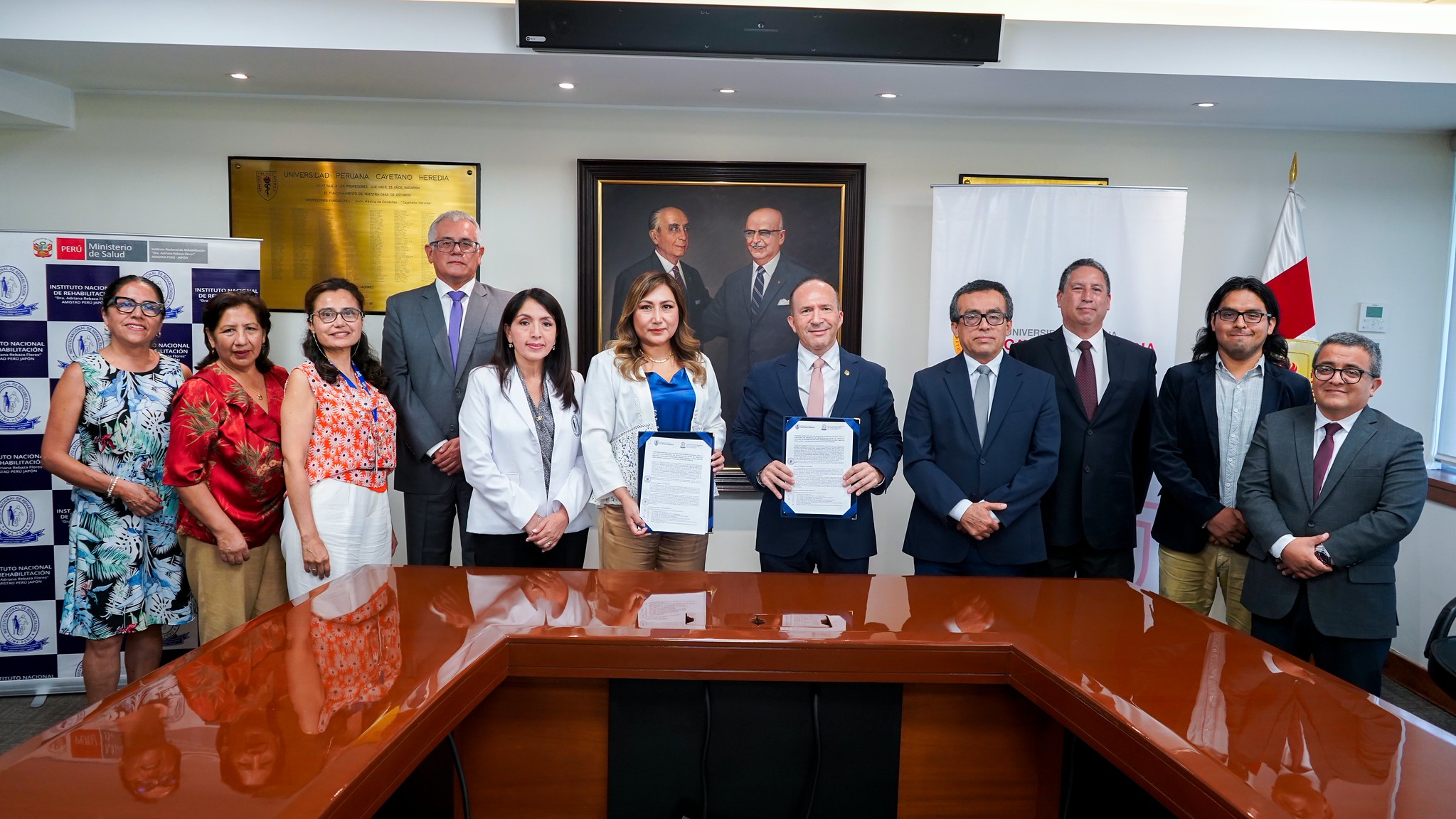 Cayetano Heredia firma convenio con el Instituto Nacional de Rehabilitaci&oacute;n para impulsar investigaci&oacute;n en salud