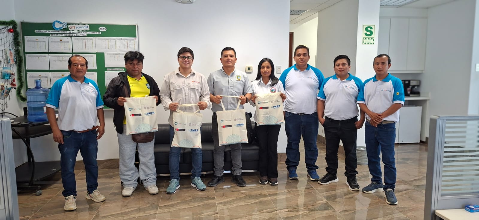 Cayetano Heredia recibe a delegación de Sechura para impulsar la pesca y acuicultura