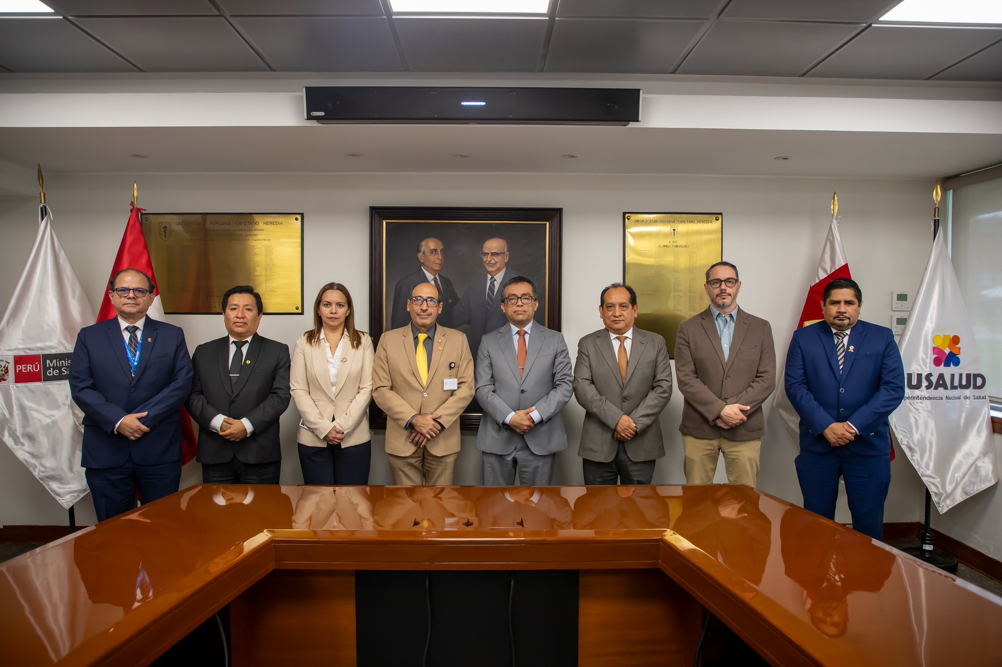SUSALUD y Cayetano Heredia suscribieron alianza para fortalecer los derechos en salud